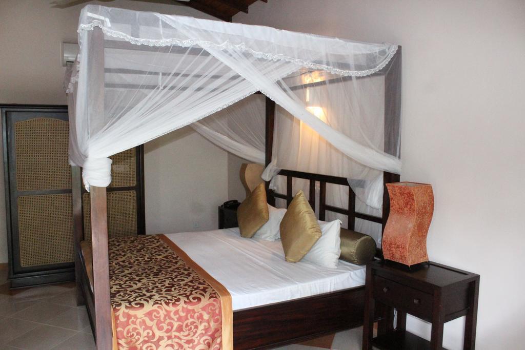 Hotel Bentota Village Экстерьер фото